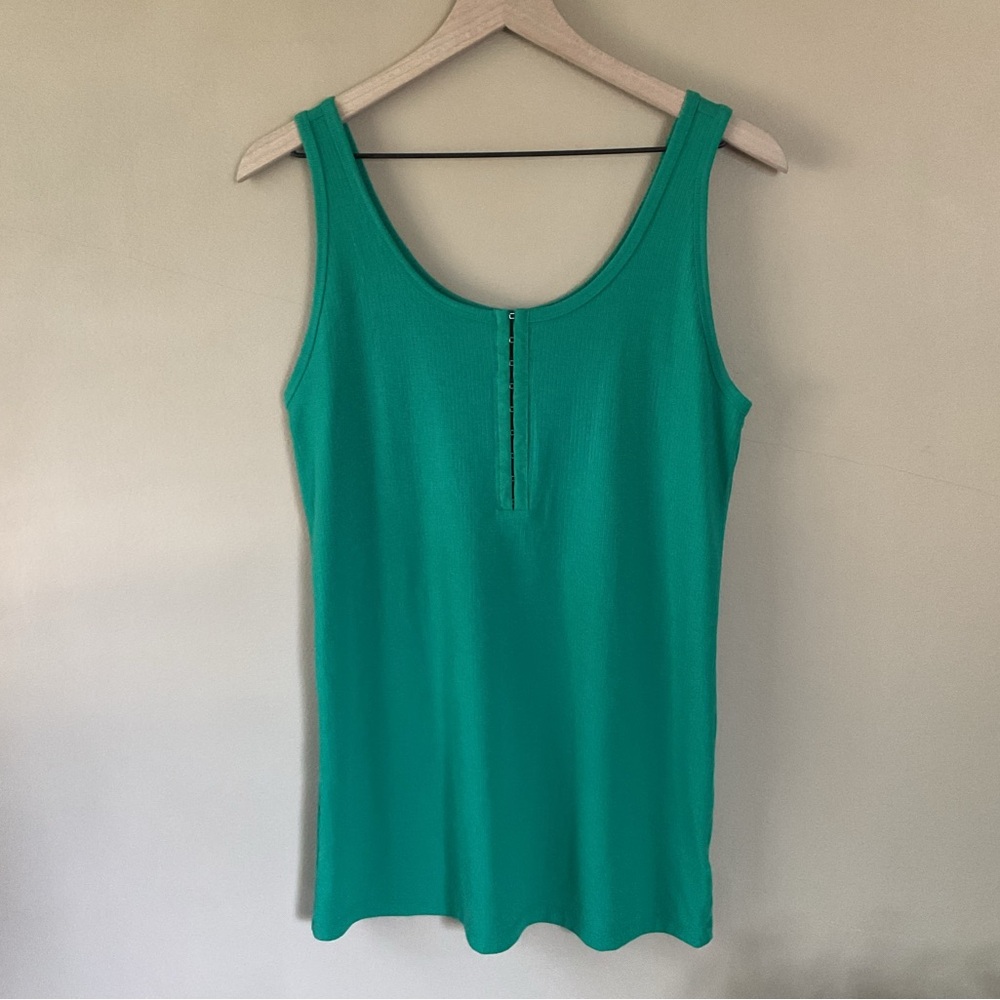 Torrid Super Soft Rib Knit Eye & Hook Tank Top Green Size 0